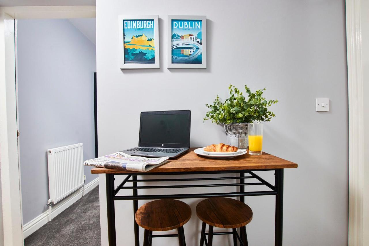 Delven House, Apartment 5 - Self Check-In, Self-Catering Serviced Apartment For East Midlands Airport Castle Donington Zewnętrze zdjęcie